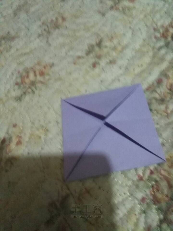 妈妈小时爱的一种简易折纸 第4步