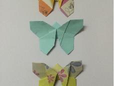 简单折纸蝴蝶，适合与小孩互动。