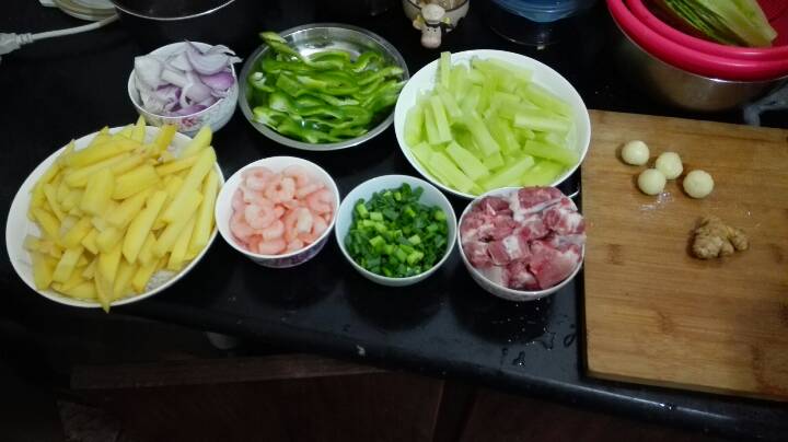 干锅排骨虾-论地摊贩的自我修养 第1步