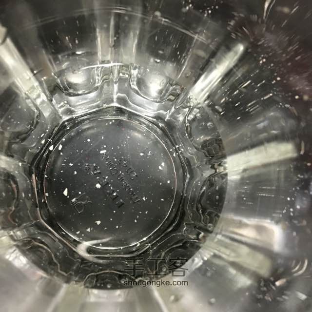 去黑眼圈眼霜 第3步