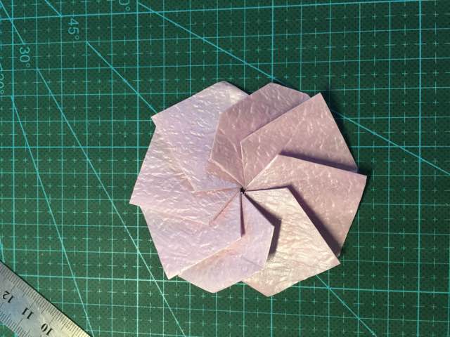 折纸-日本椿 第33步