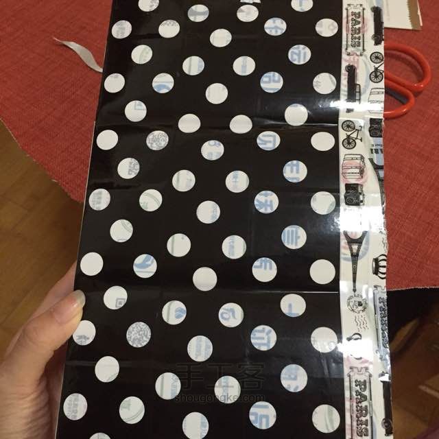 牛奶盒的实用置物架 第4步