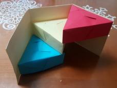 三角盒子组