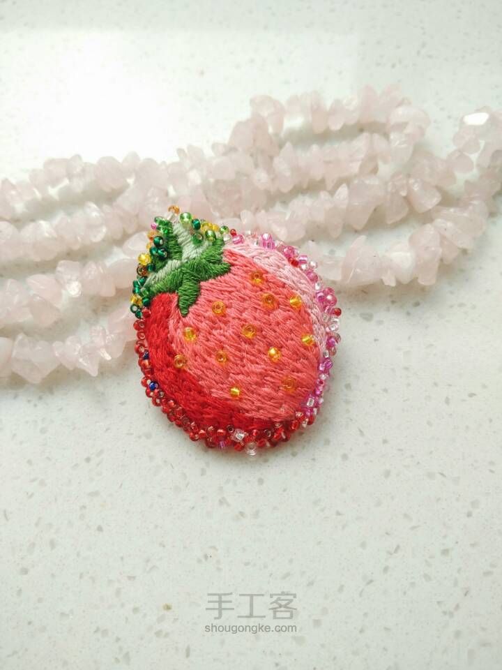 刺绣小草莓胸针2 第19步