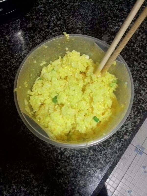 剩米饭的新吃法 第6步