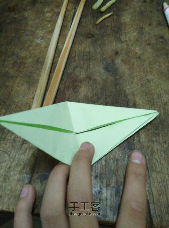 千纸鹤的折法。 第7步