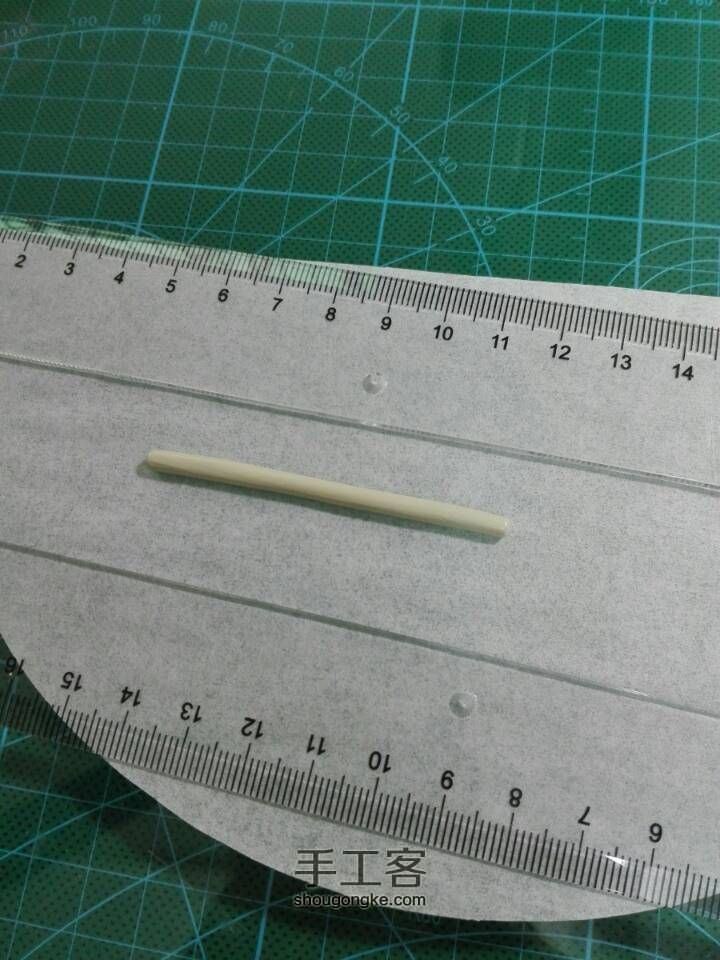 如何用银粘土做熊耳戒指 第5步