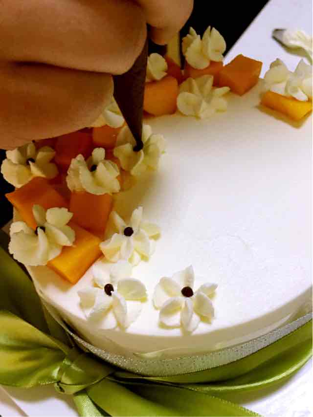 蛋糕抹面体验—山谷家美食 第20步