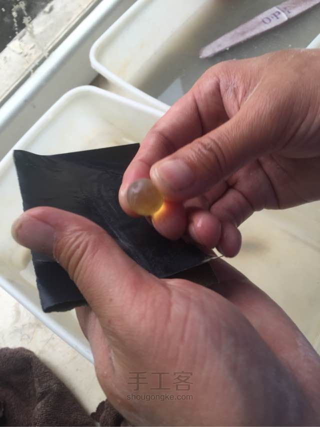 多米尼加蓝珀手工磨珠珠，步骤 第14步