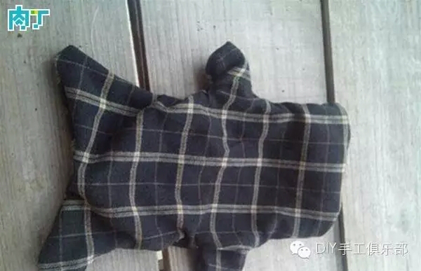转，旧衣改造布艺小熊 第7步