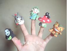 可以做小装饰点缀生活，还可以戴在手指上哄小孩子讲故事做游戏…