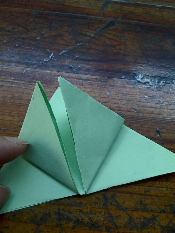 超简单的蝴蝶折法 第5步
