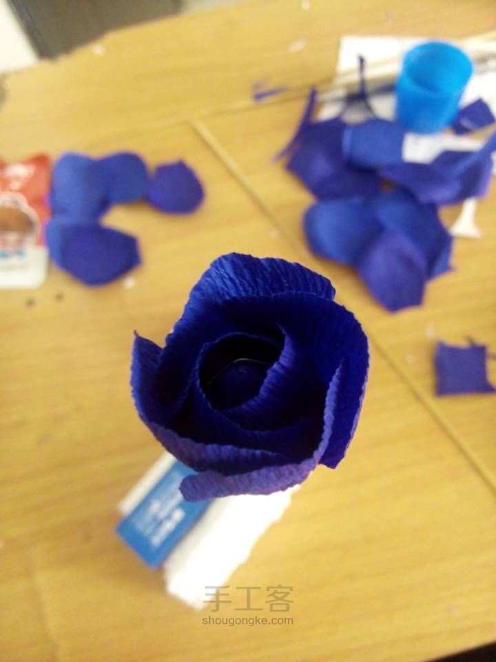 蓝色玫瑰花 第3步