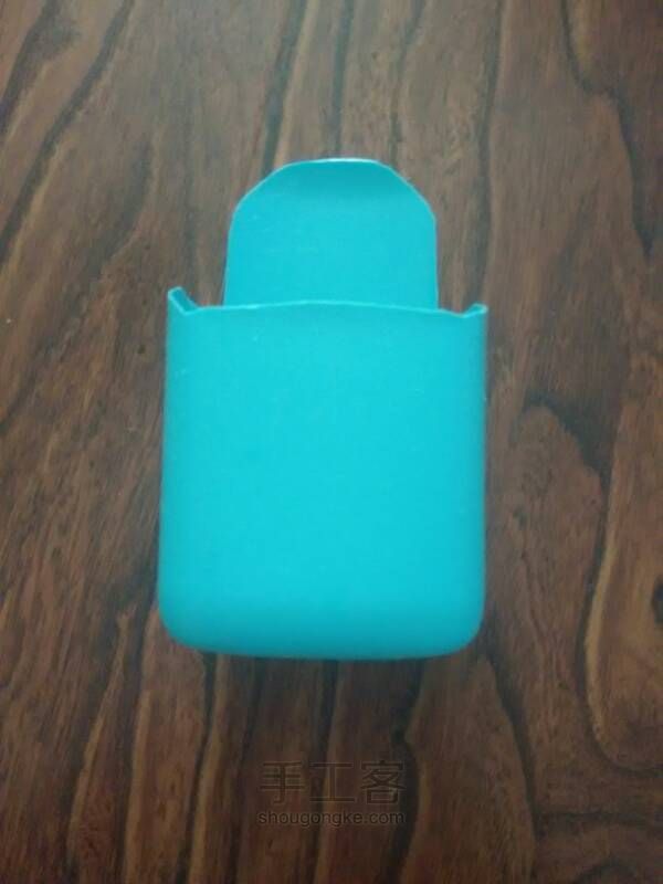 洗头膏瓶子变挂式花瓶 第3步