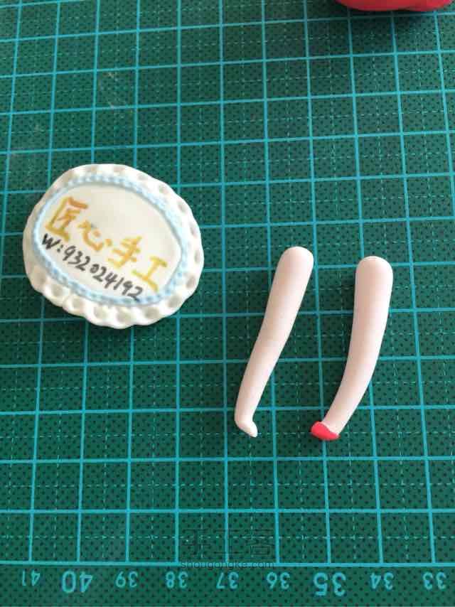拟人草莓蛋糕小萝莉，萌萌哒～ 第9步