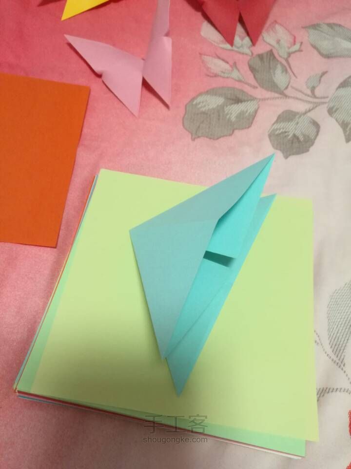 简单的折纸蝴蝶 第4步