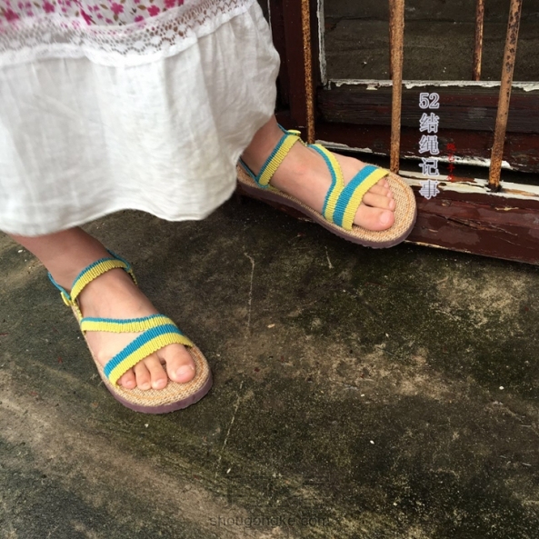 女儿的凉鞋终于完工了，编织是那么幸福，穿着肯定也是幸福满满！ 第1张
