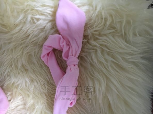 张梓琳女儿粉色婴儿发带教程 第6步
