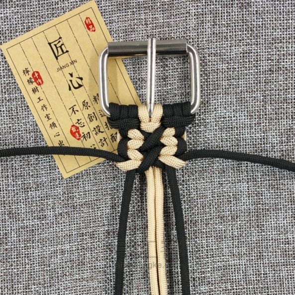 伞绳腰带 第27步
