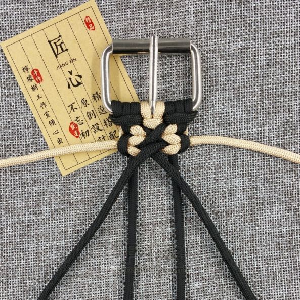 伞绳腰带 第26步