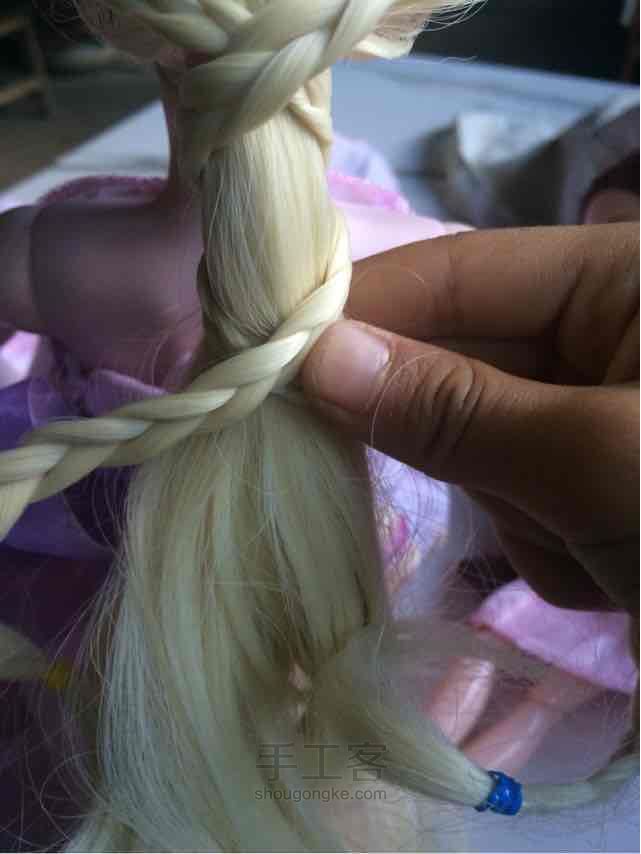 娃娃编发 第11步