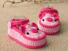 粉色小猪鞋