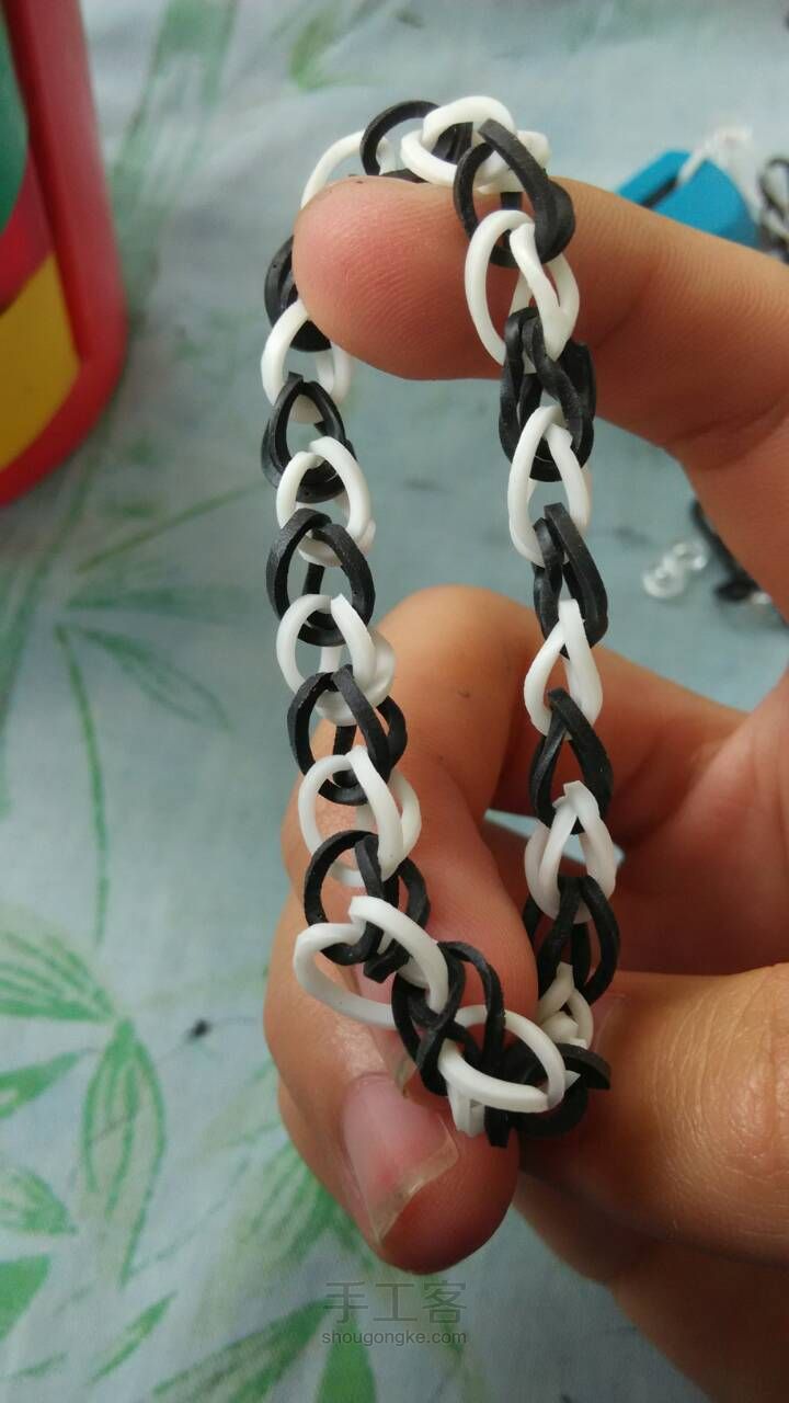 皮筋手链 第3步