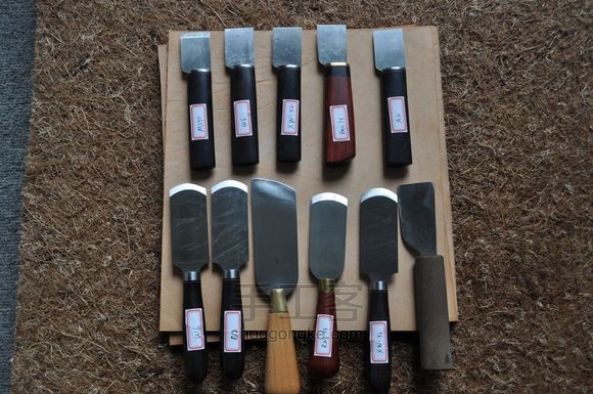 【前羽】6种不同钢材的裁皮刀/削薄刀横向对比测试 第2步