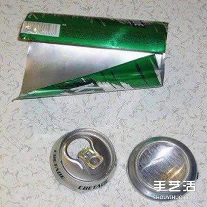 自制饼干模具的方法 易拉罐废物利用DIY烘焙模具  【转载】 第2步
