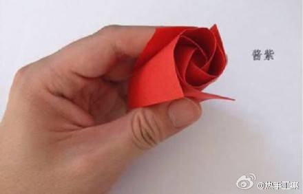 转）简单的玫瑰🌹折纸 第7步