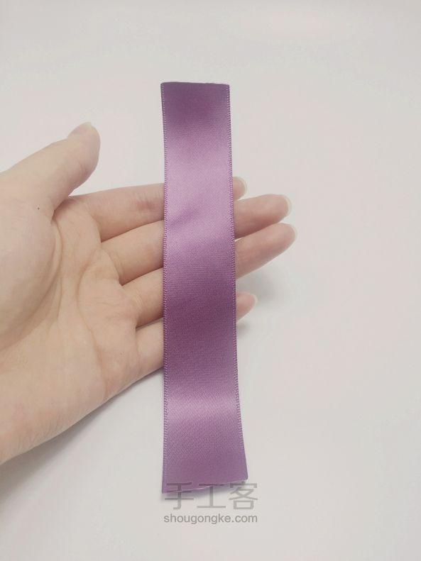 小珍珠紫色发饰制作教程 第2步