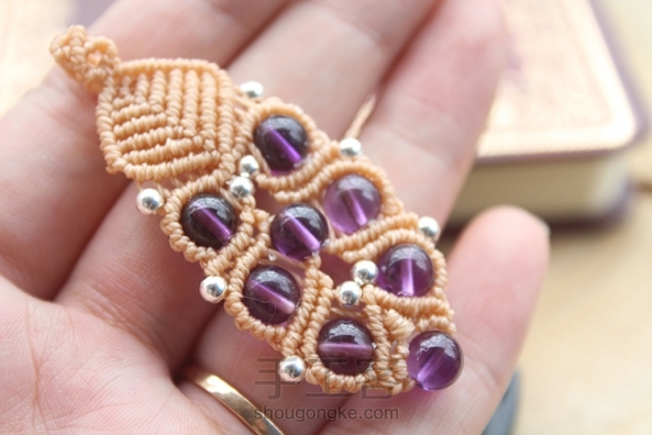 紫水晶的珠子选的大了点 第2张