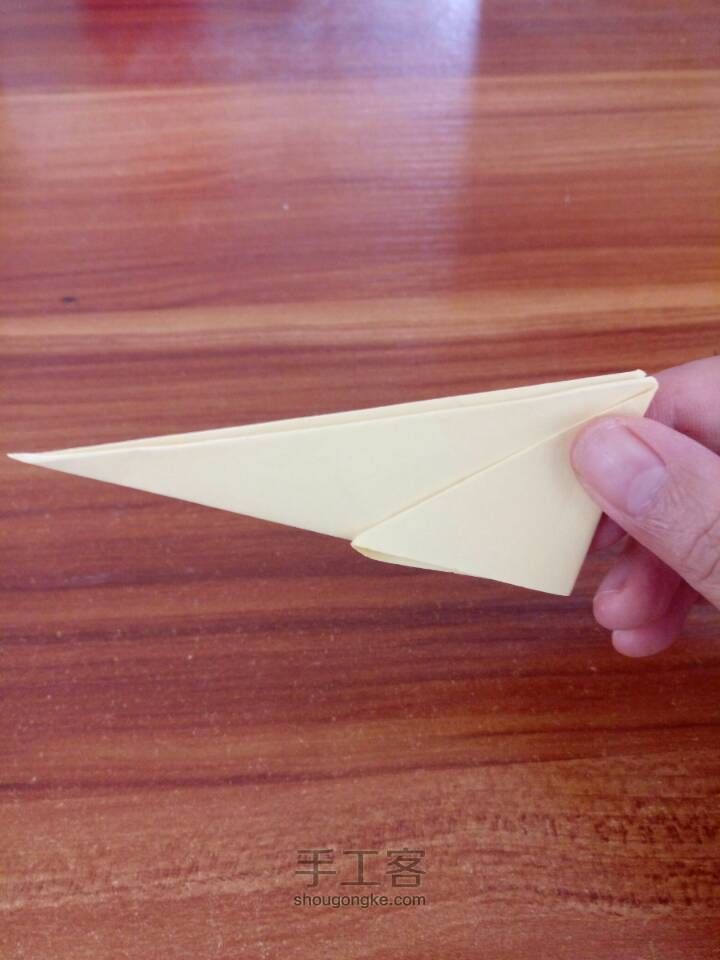 不一样的纸飞机 第8步