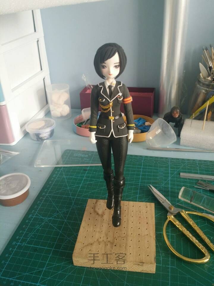 女军官 第9步