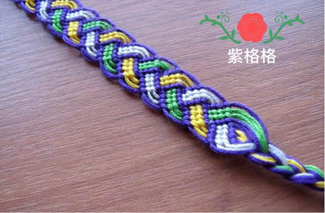 撞色反斜卷结手链 第1步