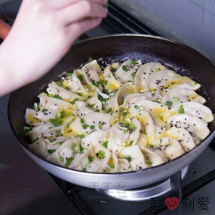 匠心制爱‖火焰煎饺，上海的锅贴 第7步
