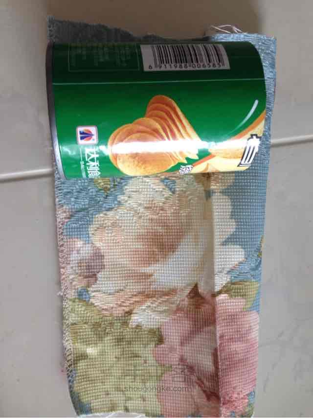 薯片盒做的笔筒 第2步