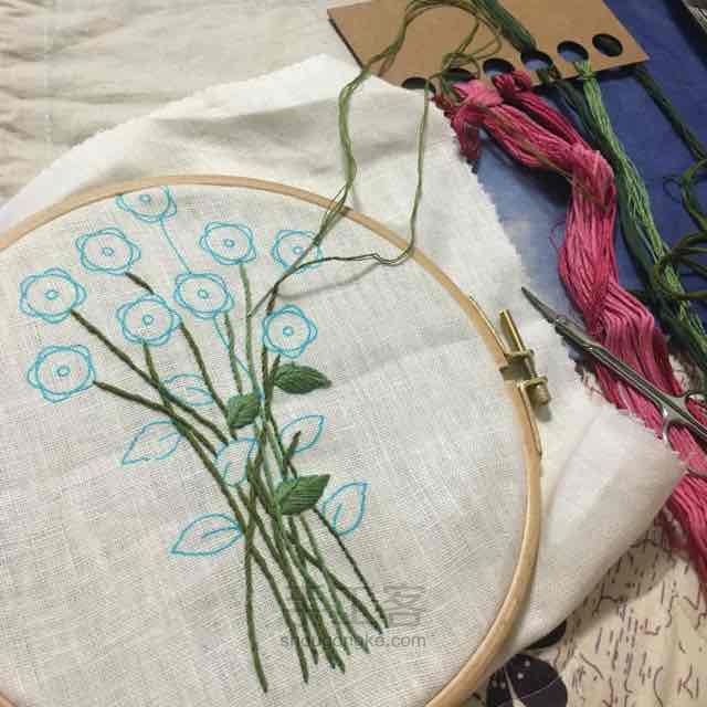 野蔷薇🌺刺绣 第1步