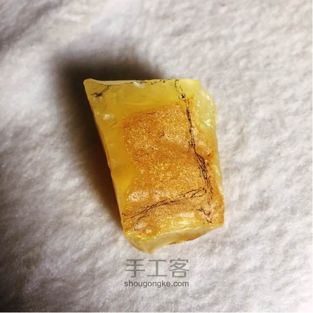 做一颗美腻的蜜蜡桶珠 第1步