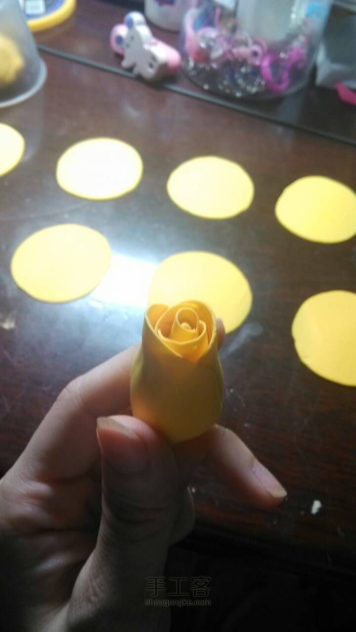 粘土玫瑰花束 第4步