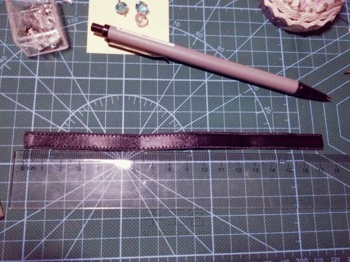 可爱的缎带锁骨链 第3步