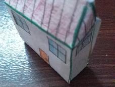 纸做的小房子