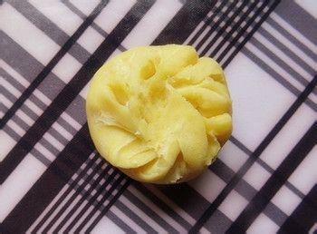《金莲酥》形似莲花，颜色金黄，口感酥脆，果味十足！ 第26步