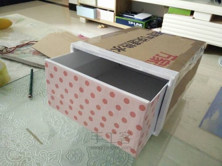 如何利用现成的纸盒做个收纳柜呢？ 第20步