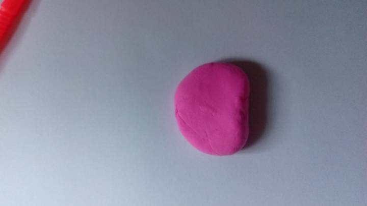 超轻粘土QWQ猫爪爪 第2步