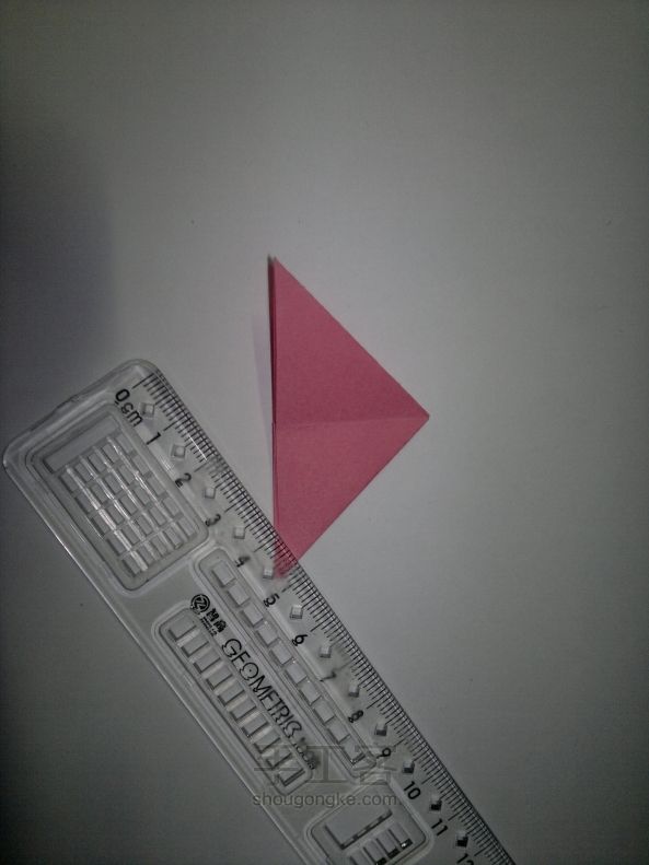 教你用纸折折漂亮的百合花 第2步