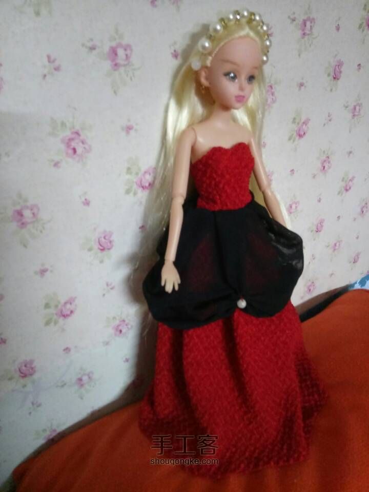 制作娃的红色裙子 第17步