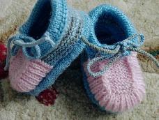 男女宝宝都可以穿的毛线鞋，适合0--5个月宝宝穿