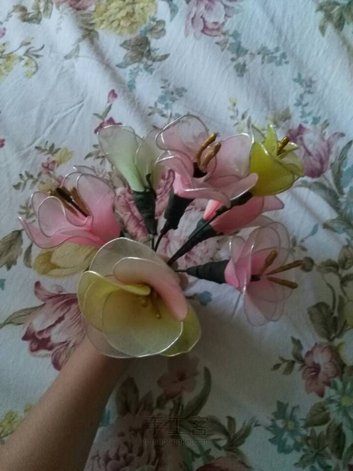 五彩小花 第6步