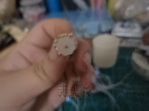 其实是莲花，但是像菊花的造花液发簪 第9步